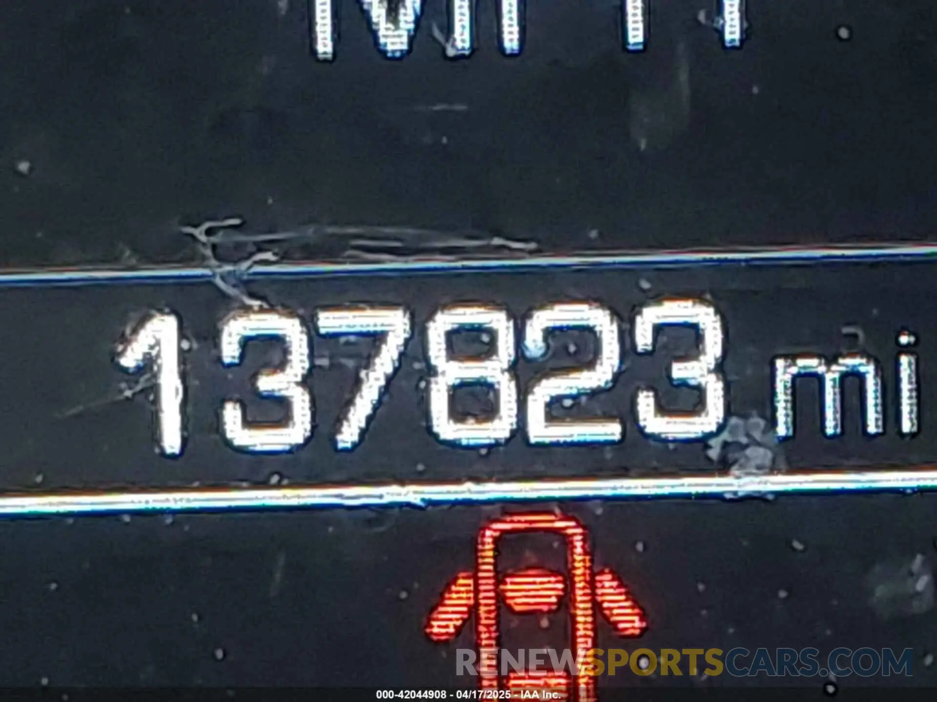 16 Photograph of a damaged car 1GNEVGKW1KJ193586 CHEVROLET TRAVERSE 2019