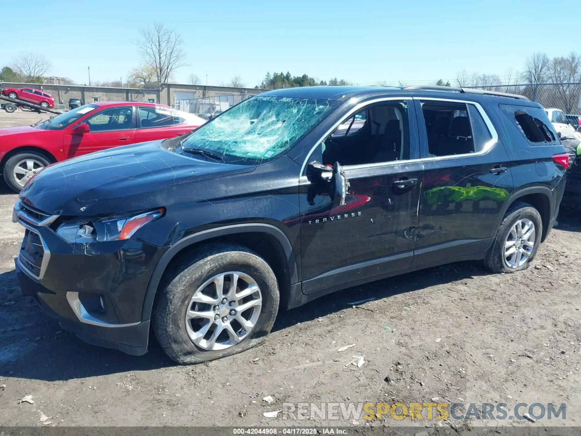 2 Photograph of a damaged car 1GNEVGKW1KJ193586 CHEVROLET TRAVERSE 2019