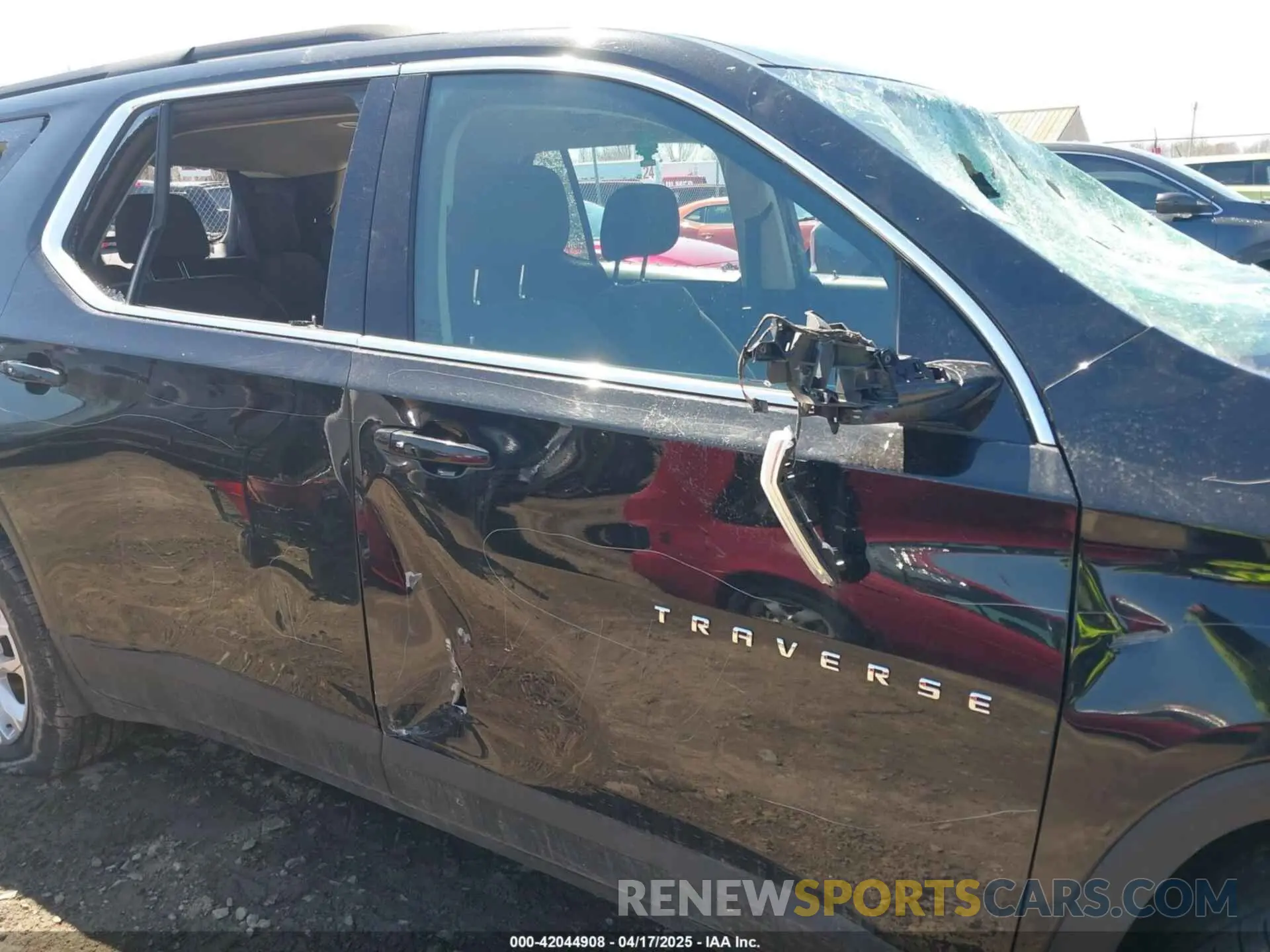 20 Photograph of a damaged car 1GNEVGKW1KJ193586 CHEVROLET TRAVERSE 2019