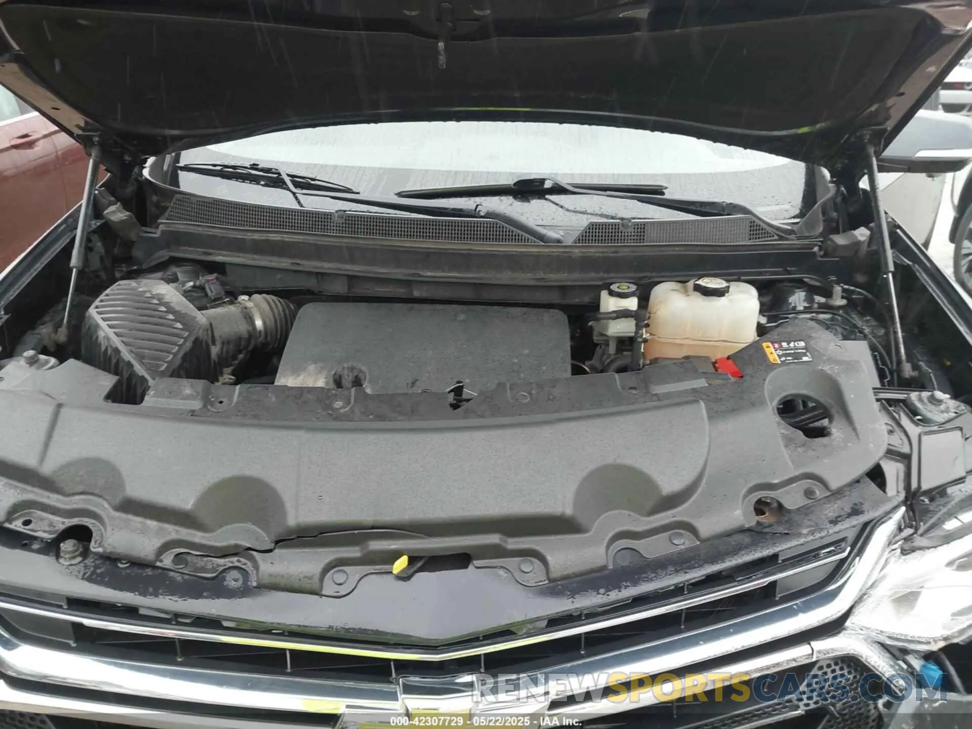 10 Photograph of a damaged car 1GNEVGKW1KJ236386 CHEVROLET TRAVERSE 2019