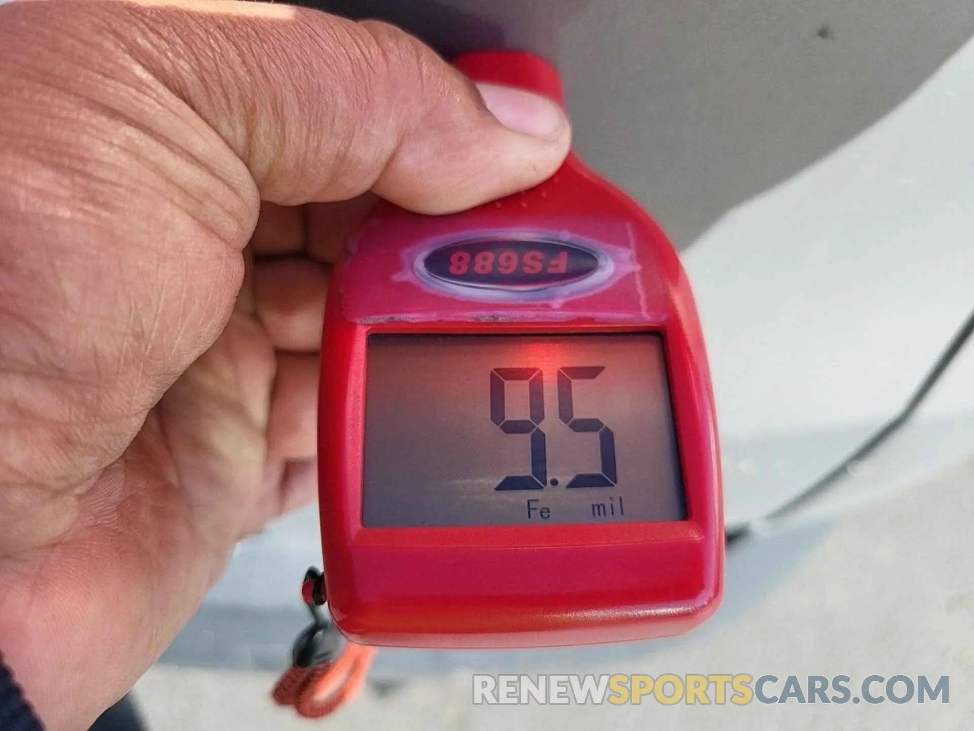 10 Photograph of a damaged car 1GNEVGKW1KJ239367 CHEVROLET TRAVERSE 2019