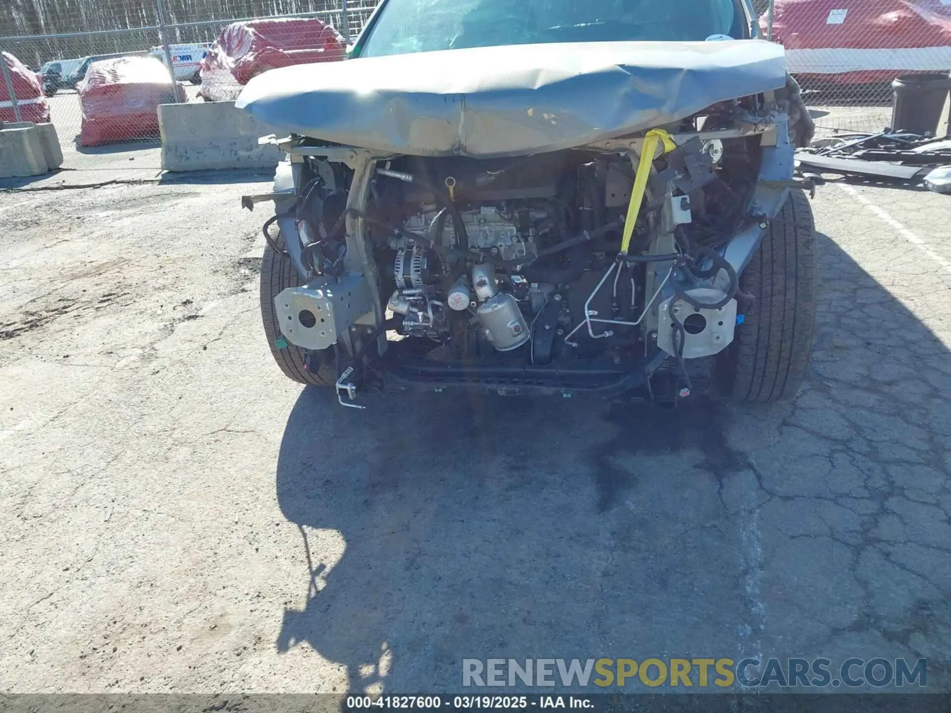6 Photograph of a damaged car 1GNEVGKW2KJ124602 CHEVROLET TRAVERSE 2019