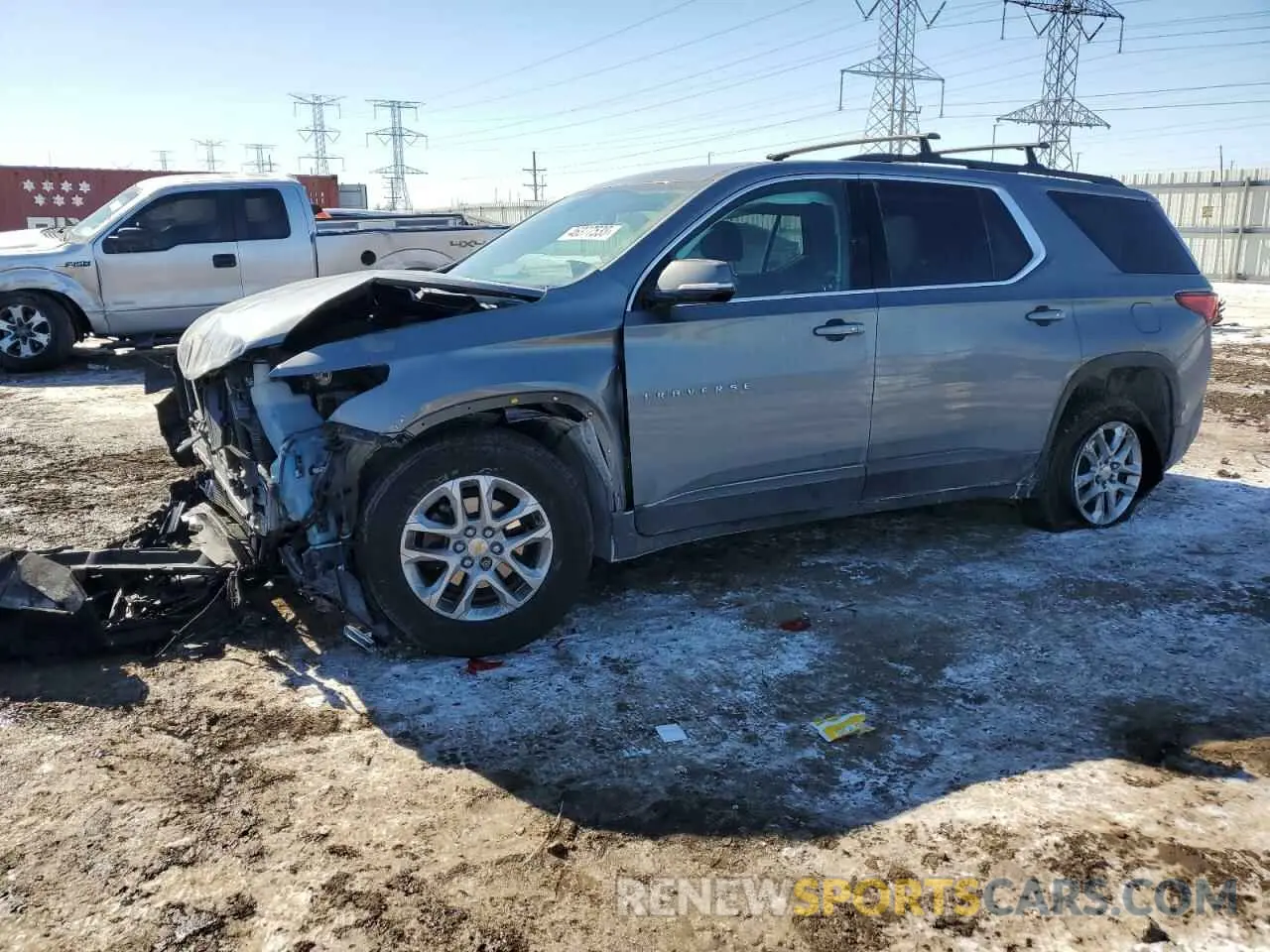 1 Photograph of a damaged car 1GNEVGKW2KJ233609 CHEVROLET TRAVERSE 2019