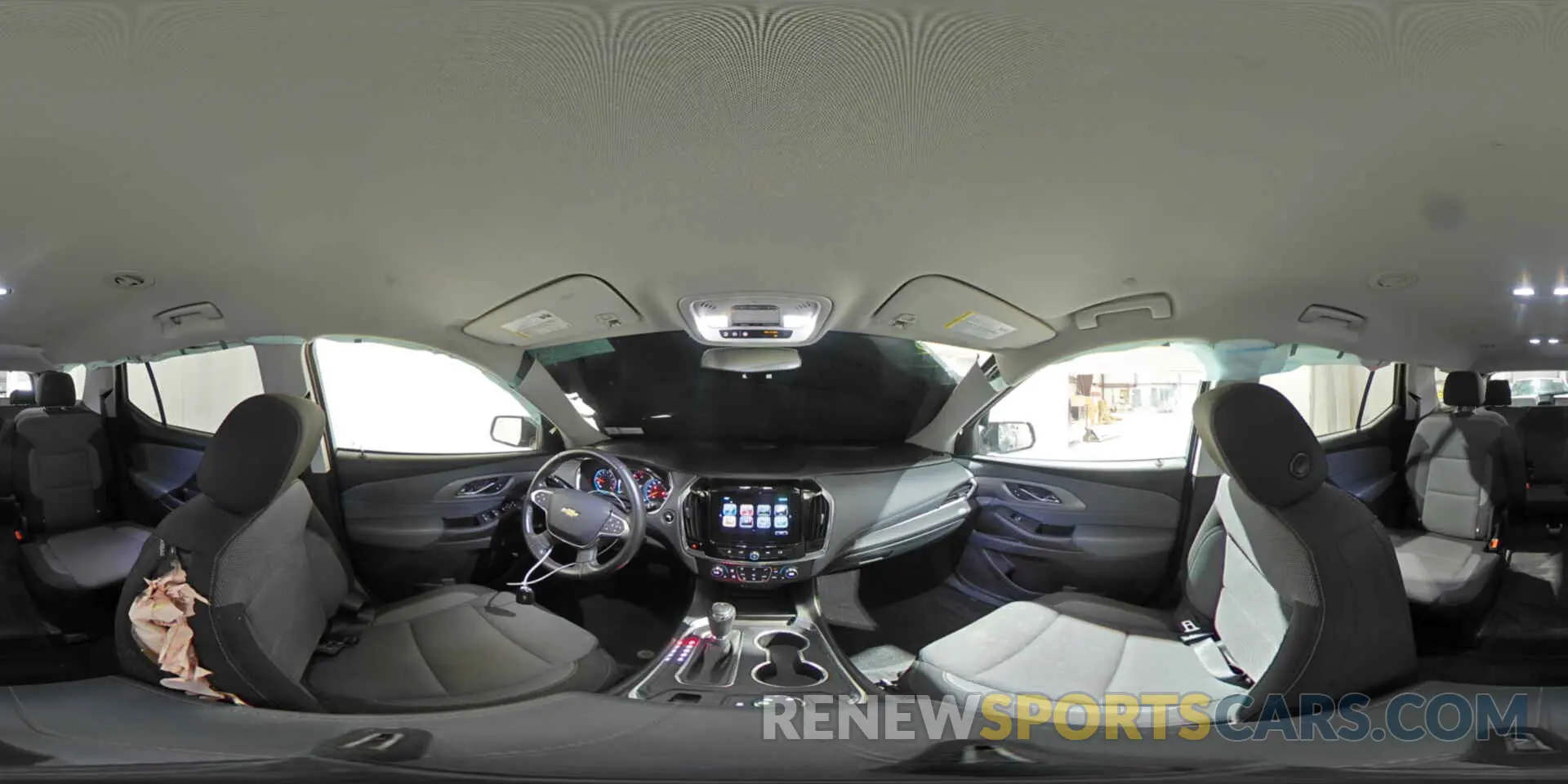 15 Photograph of a damaged car 1GNEVGKW2KJ313265 CHEVROLET TRAVERSE 2019