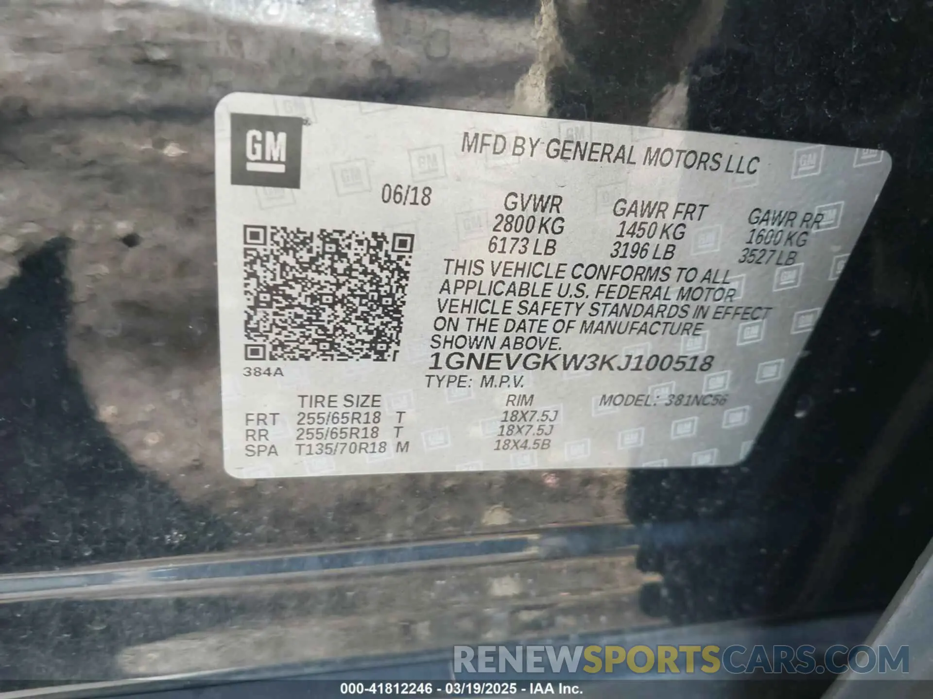 9 Photograph of a damaged car 1GNEVGKW3KJ100518 CHEVROLET TRAVERSE 2019