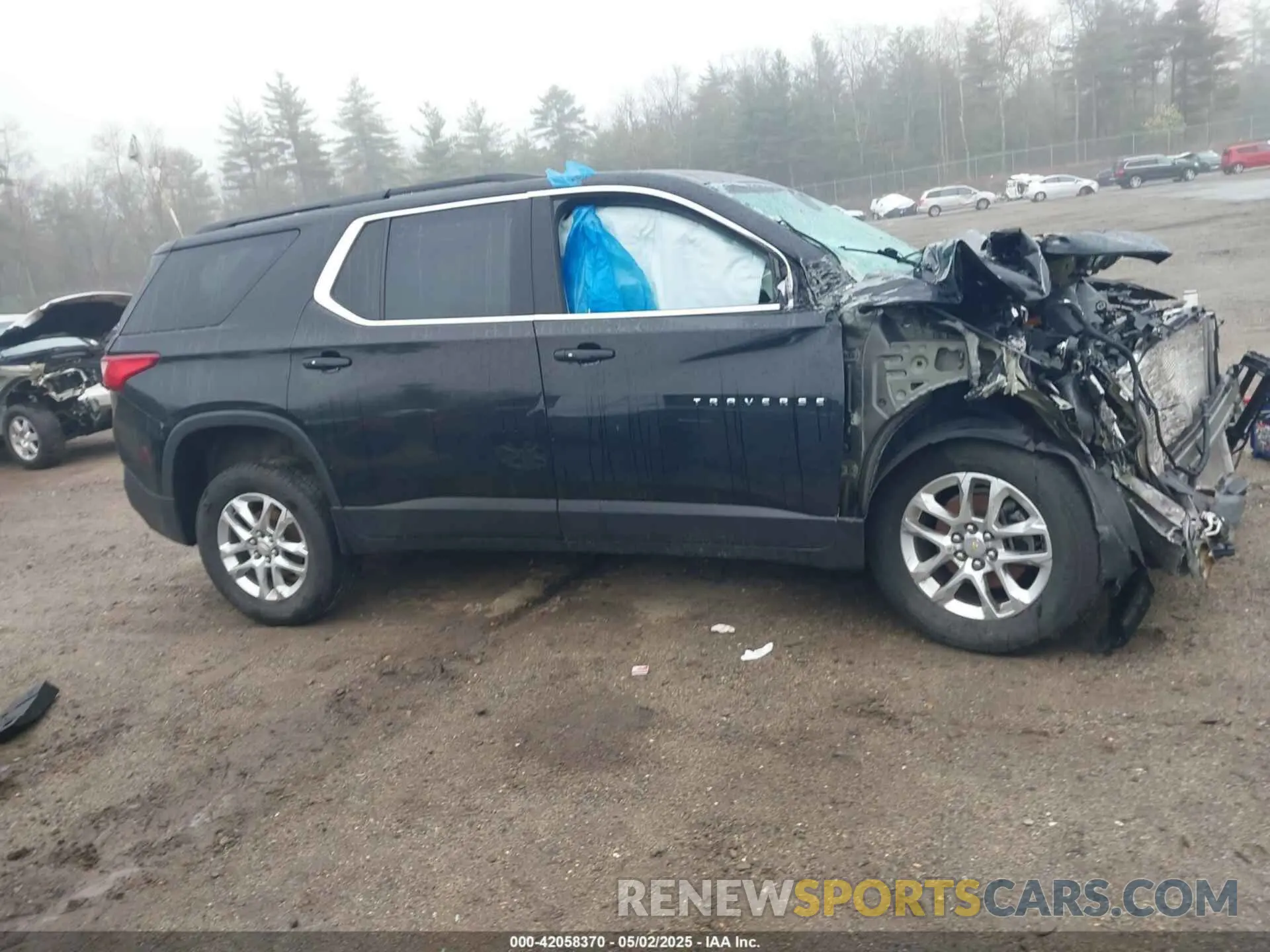 14 Photograph of a damaged car 1GNEVGKW3KJ125855 CHEVROLET TRAVERSE 2019