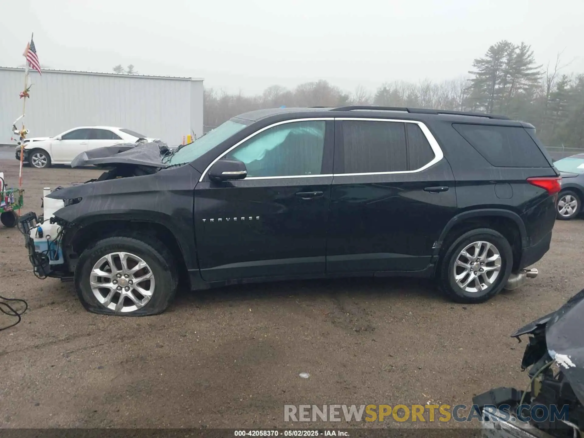 15 Photograph of a damaged car 1GNEVGKW3KJ125855 CHEVROLET TRAVERSE 2019