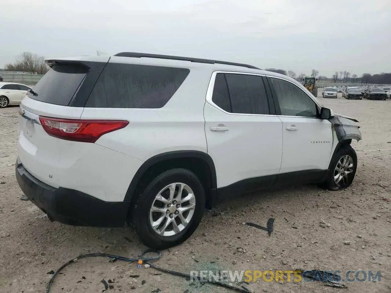 3 Photograph of a damaged car 1GNEVGKW3KJ181116 CHEVROLET TRAVERSE 2019
