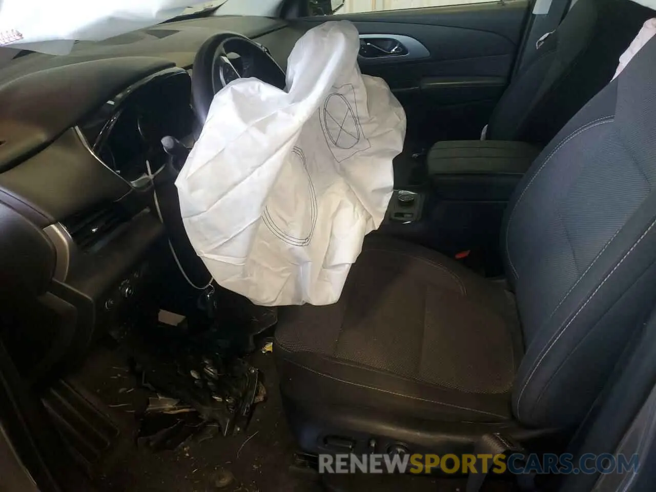 7 Photograph of a damaged car 1GNEVGKW3KJ253660 CHEVROLET TRAVERSE 2019