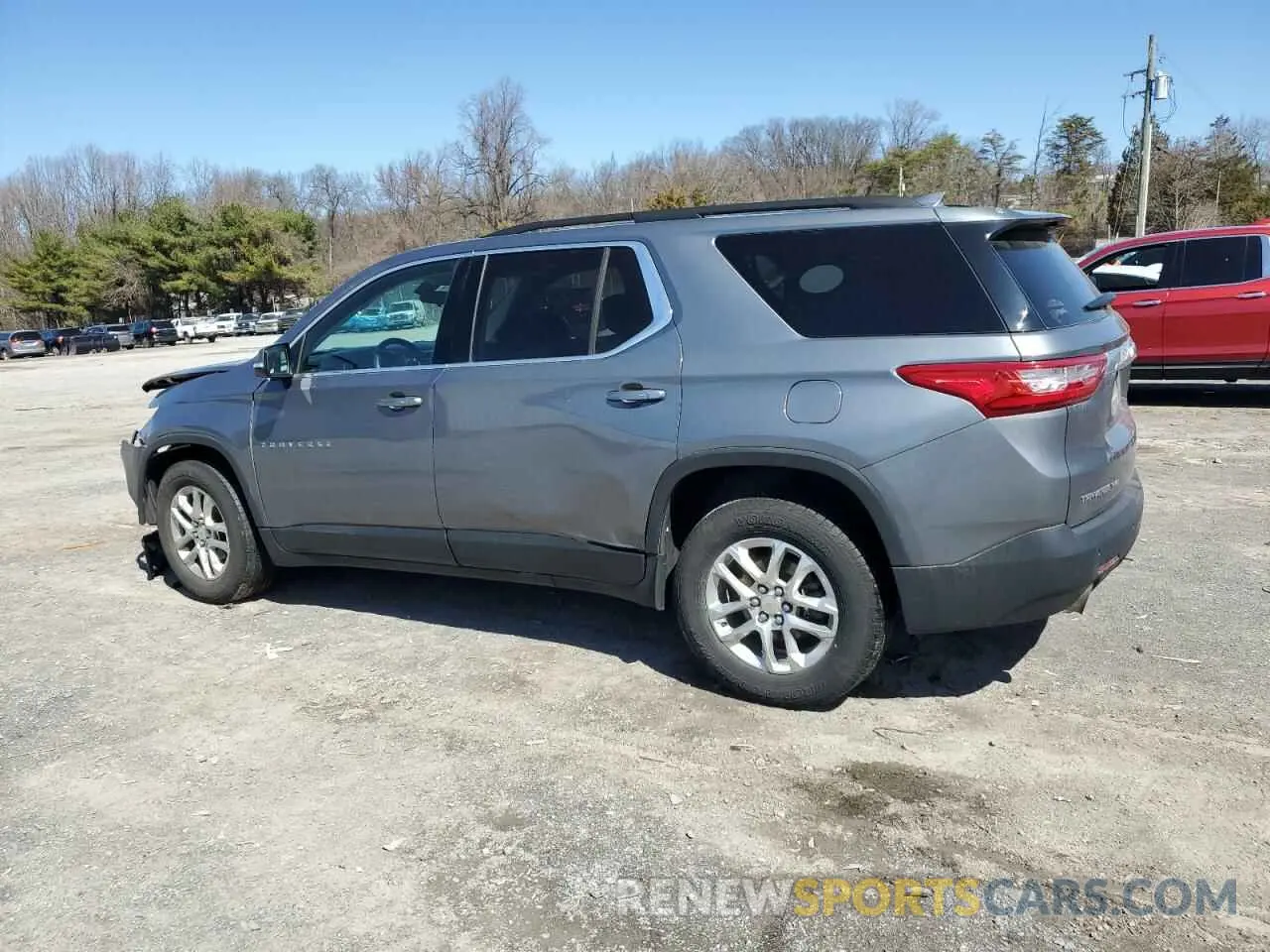 2 Photograph of a damaged car 1GNEVGKW3KJ259278 CHEVROLET TRAVERSE 2019