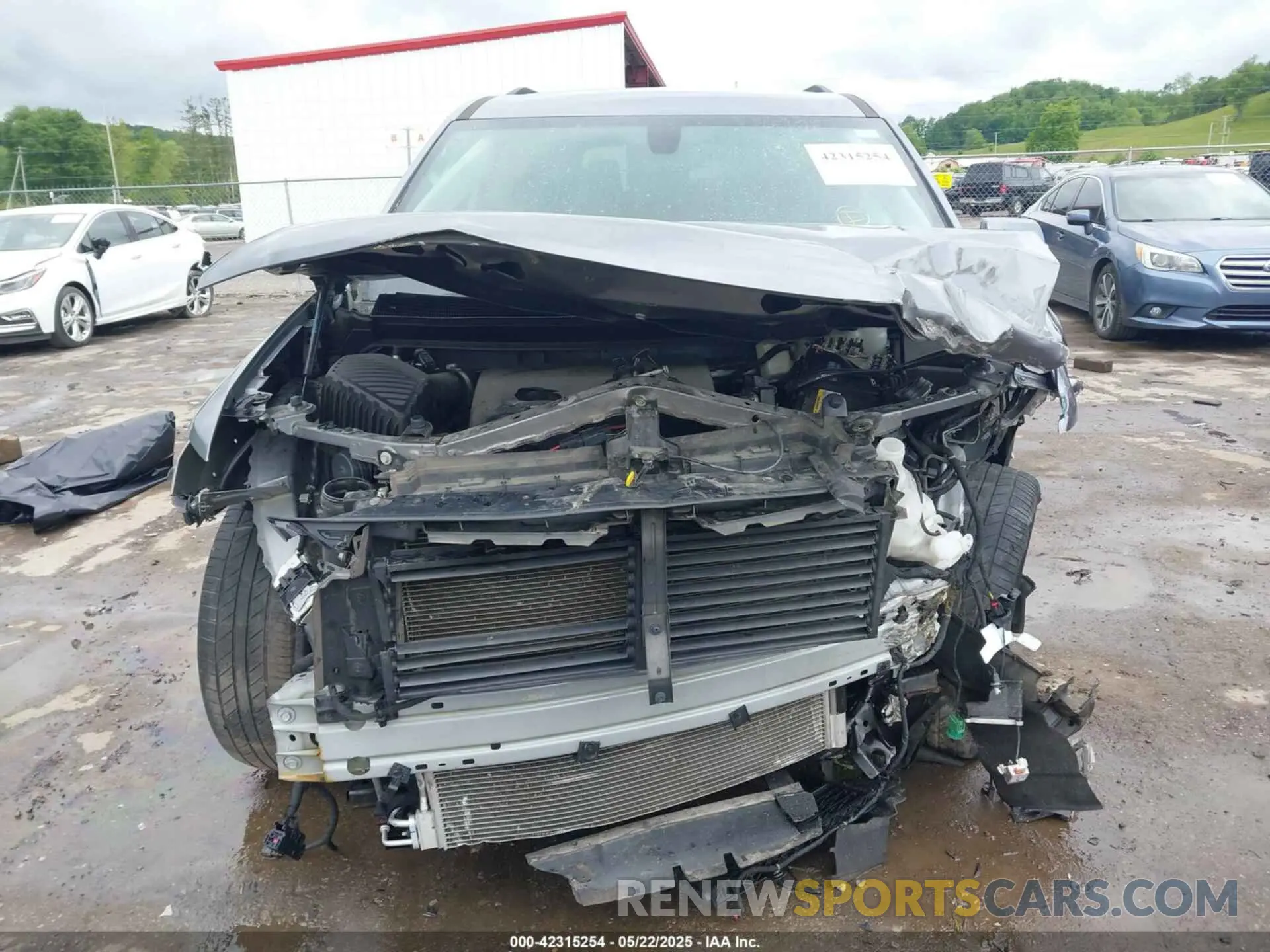 6 Photograph of a damaged car 1GNEVGKW3KJ283130 CHEVROLET TRAVERSE 2019