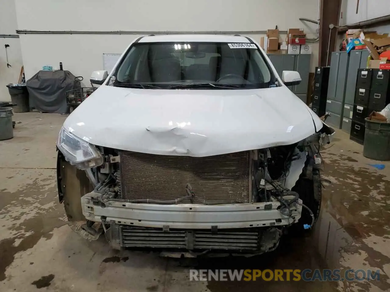 5 Photograph of a damaged car 1GNEVGKW3KJ295715 CHEVROLET TRAVERSE 2019