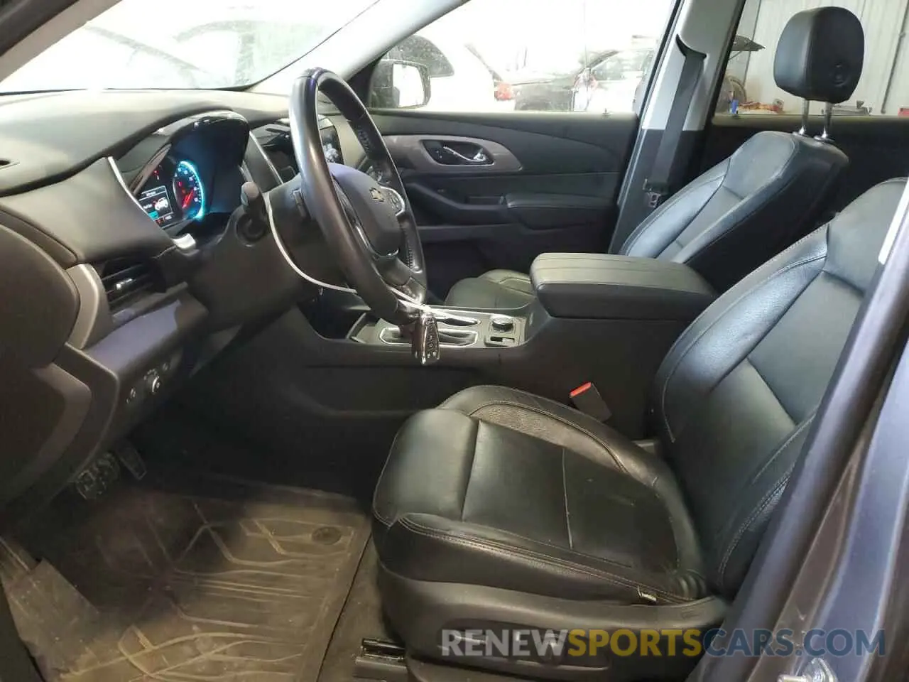 7 Photograph of a damaged car 1GNEVGKW4KJ301196 CHEVROLET TRAVERSE 2019