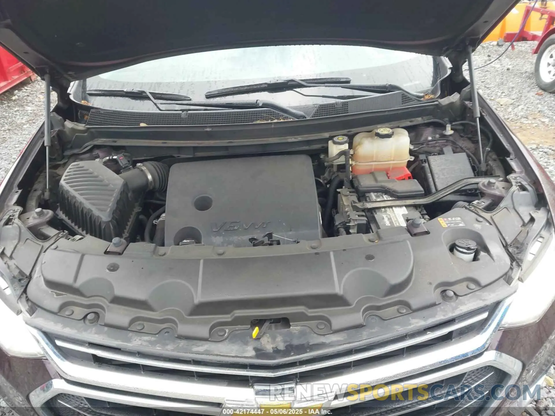 10 Photograph of a damaged car 1GNEVGKW5KJ100679 CHEVROLET TRAVERSE 2019