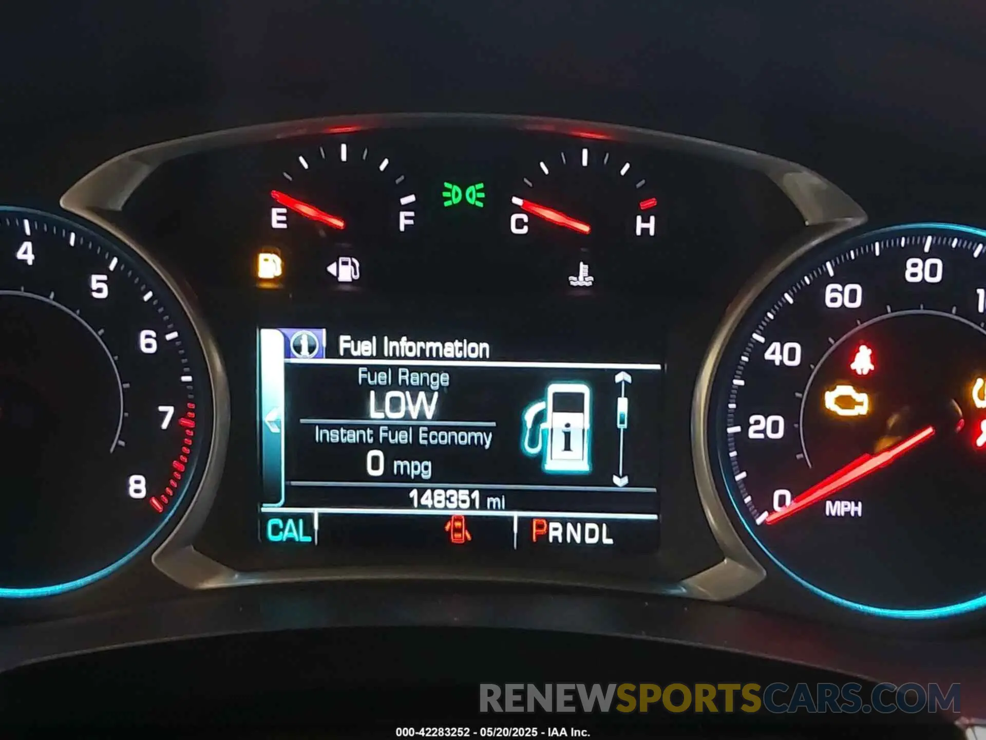 7 Photograph of a damaged car 1GNEVGKW5KJ105431 CHEVROLET TRAVERSE 2019