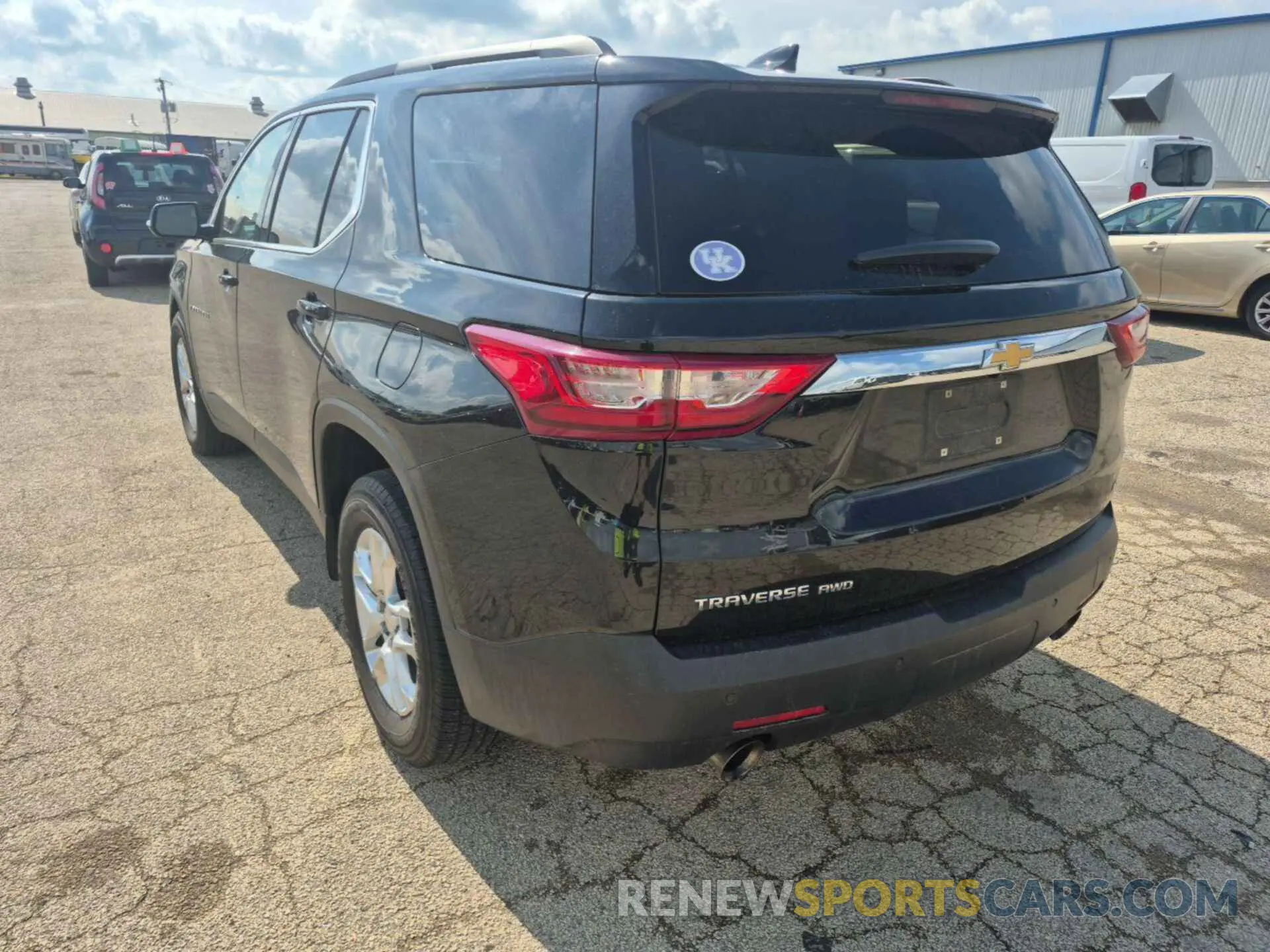 22 Photograph of a damaged car 1GNEVGKW5KJ219364 CHEVROLET TRAVERSE 2019
