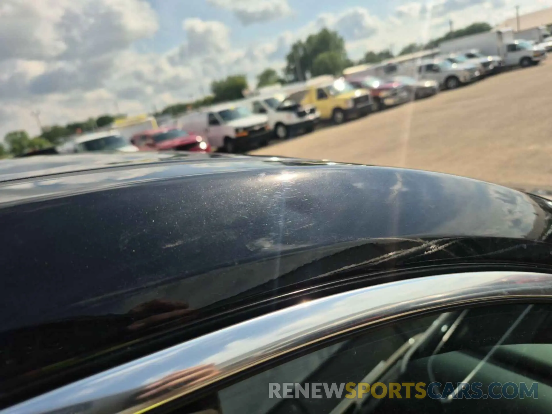 24 Photograph of a damaged car 1GNEVGKW5KJ219364 CHEVROLET TRAVERSE 2019