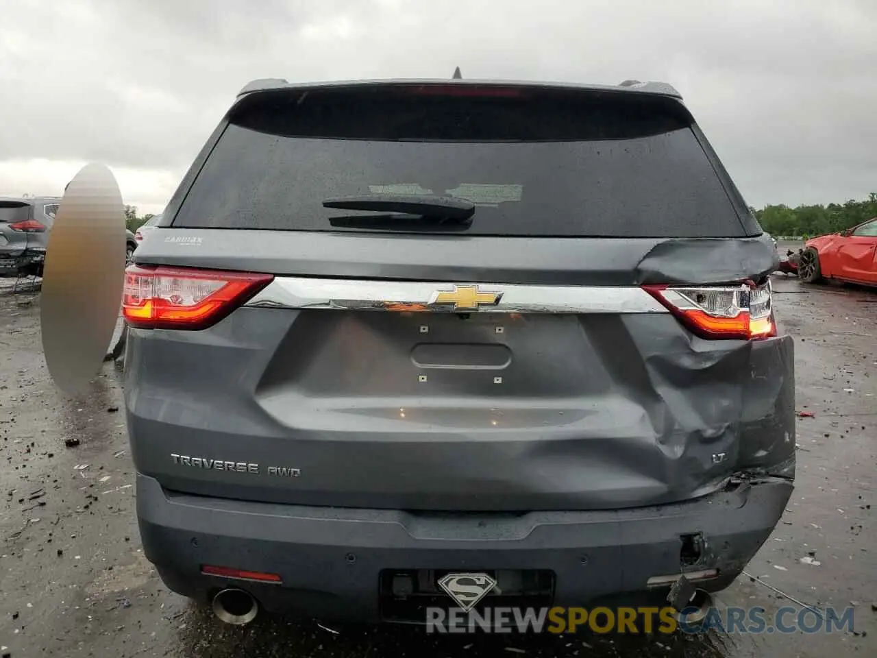 6 Photograph of a damaged car 1GNEVGKW5KJ258777 CHEVROLET TRAVERSE 2019