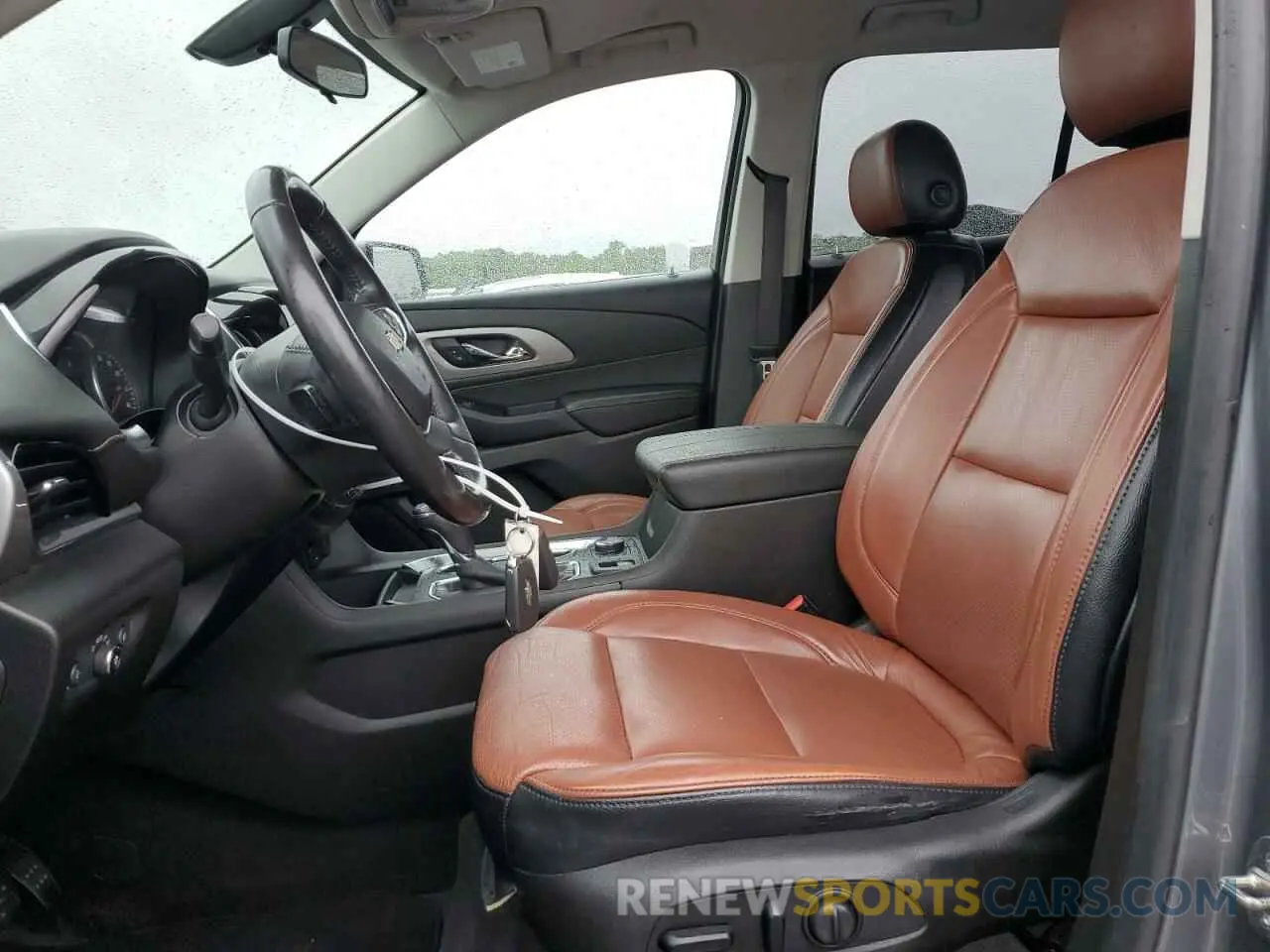 7 Photograph of a damaged car 1GNEVGKW5KJ258777 CHEVROLET TRAVERSE 2019