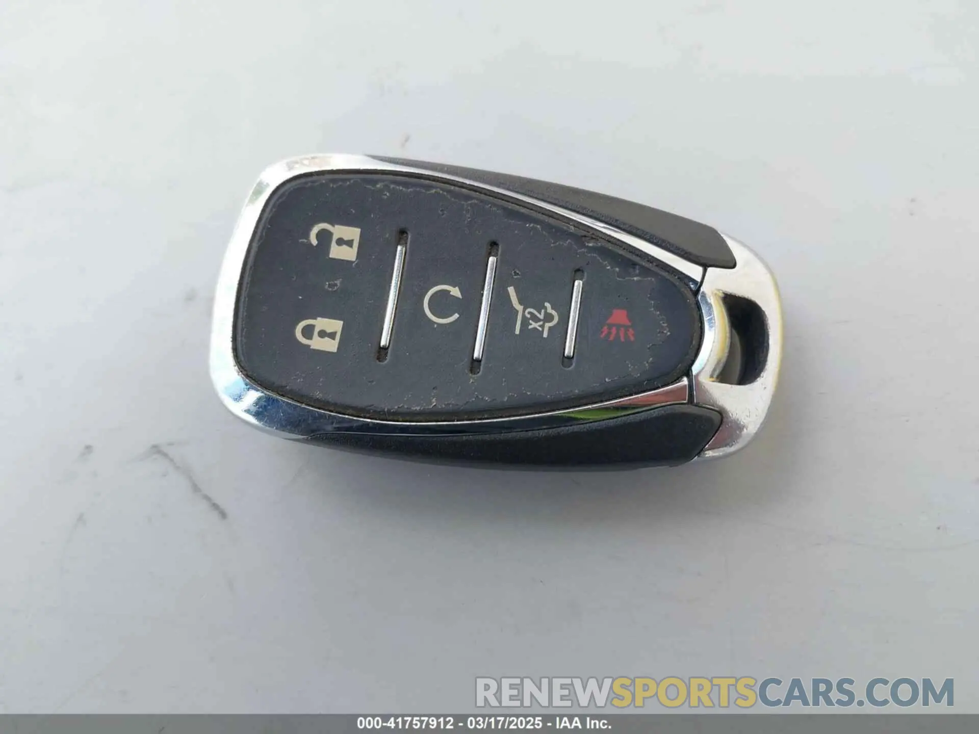11 Photograph of a damaged car 1GNEVGKW9KJ116173 CHEVROLET TRAVERSE 2019