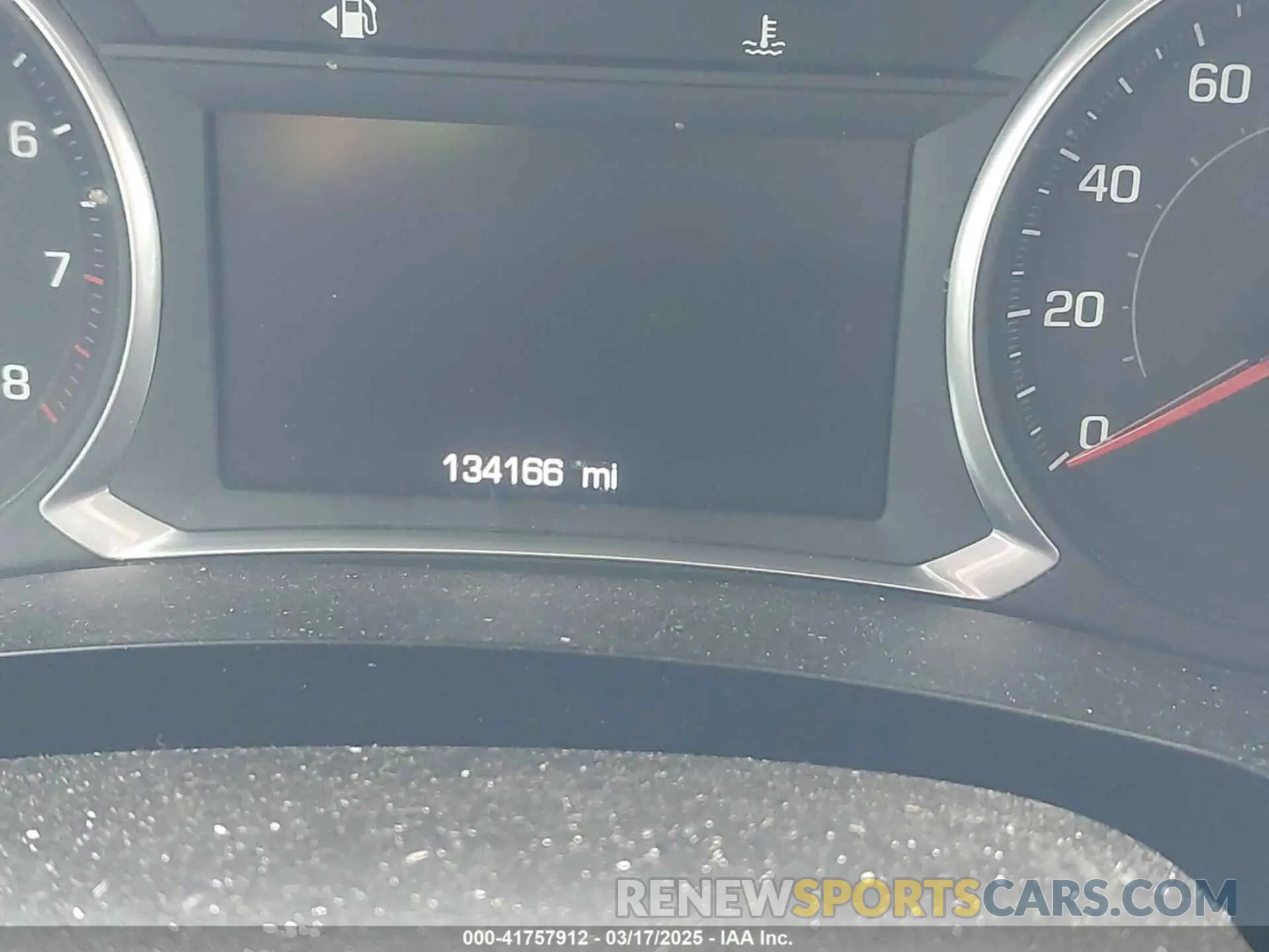 15 Photograph of a damaged car 1GNEVGKW9KJ116173 CHEVROLET TRAVERSE 2019