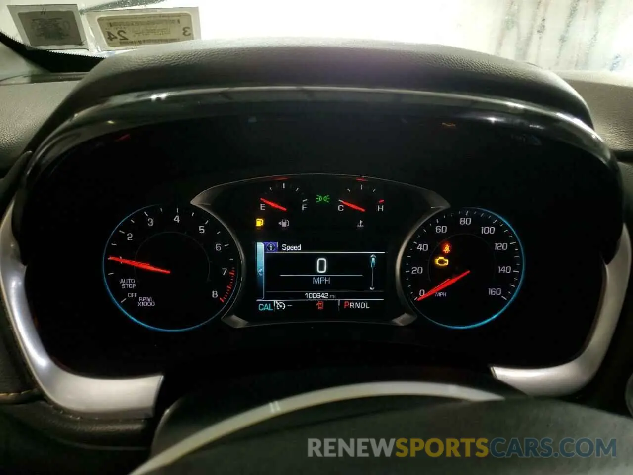 9 Photograph of a damaged car 1GNEVGKW9KJ125827 CHEVROLET TRAVERSE 2019