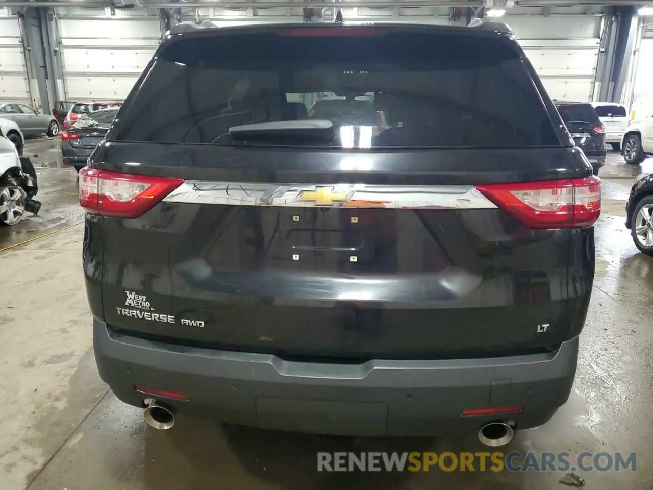 6 Photograph of a damaged car 1GNEVGKW9KJ236314 CHEVROLET TRAVERSE 2019