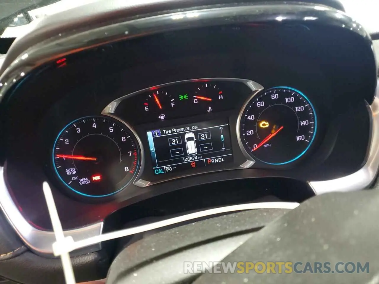 9 Photograph of a damaged car 1GNEVGKW9KJ236314 CHEVROLET TRAVERSE 2019