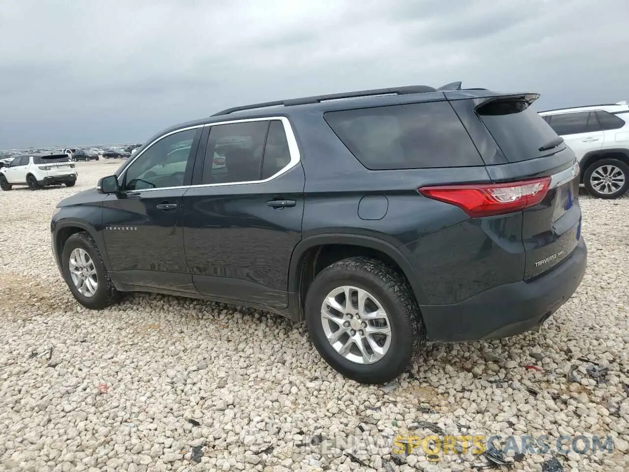 2 Photograph of a damaged car 1GNEVGKW9KJ281947 CHEVROLET TRAVERSE 2019