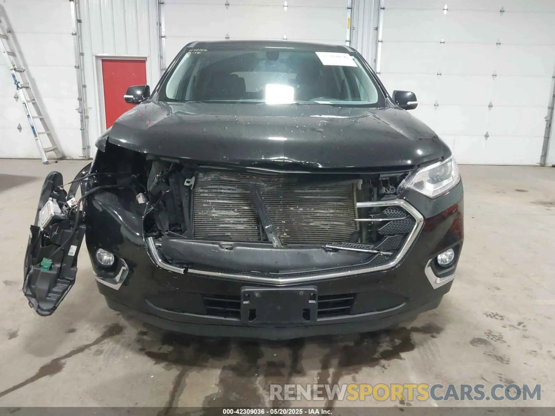 12 Photograph of a damaged car 1GNEVGKWXKJ162871 CHEVROLET TRAVERSE 2019