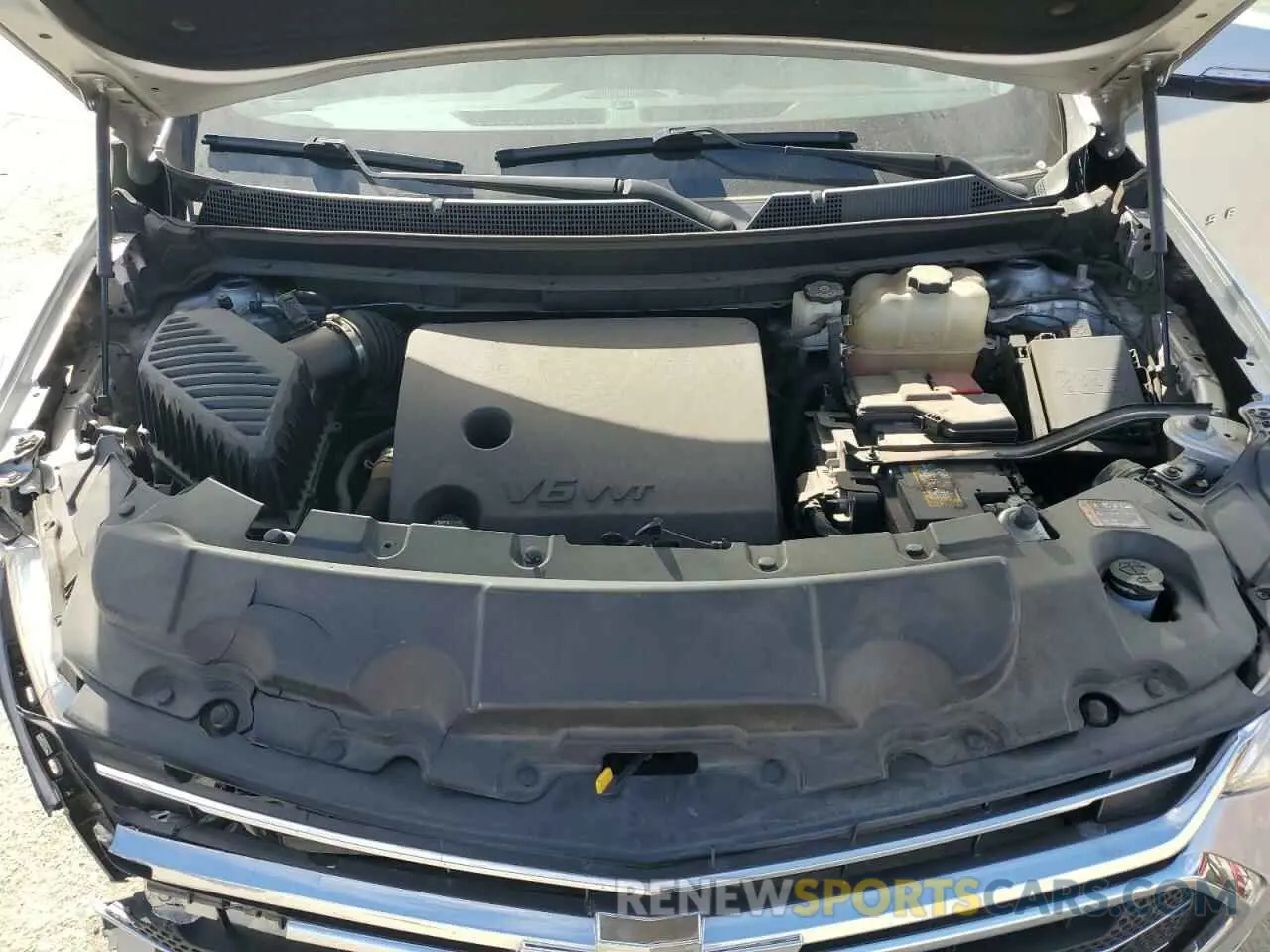 12 Photograph of a damaged car 1GNEVHKW0KJ197019 CHEVROLET TRAVERSE 2019