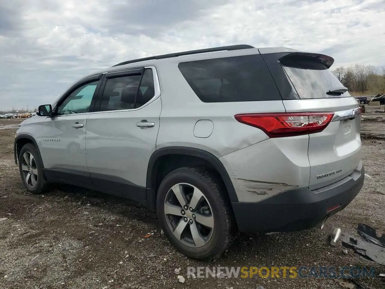 2 Photograph of a damaged car 1GNEVHKW0KJ209699 CHEVROLET TRAVERSE 2019