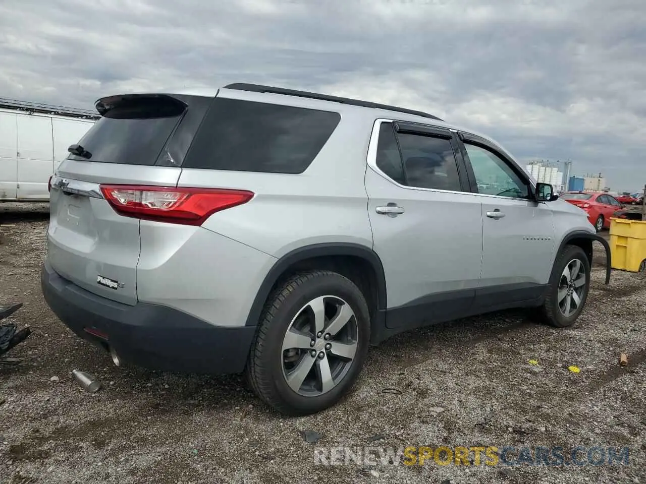 3 Photograph of a damaged car 1GNEVHKW0KJ209699 CHEVROLET TRAVERSE 2019