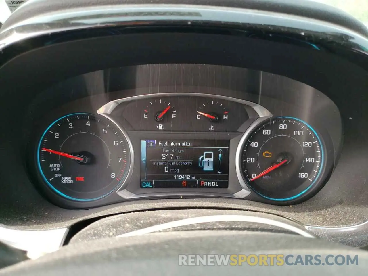 9 Photograph of a damaged car 1GNEVHKW0KJ303193 CHEVROLET TRAVERSE 2019