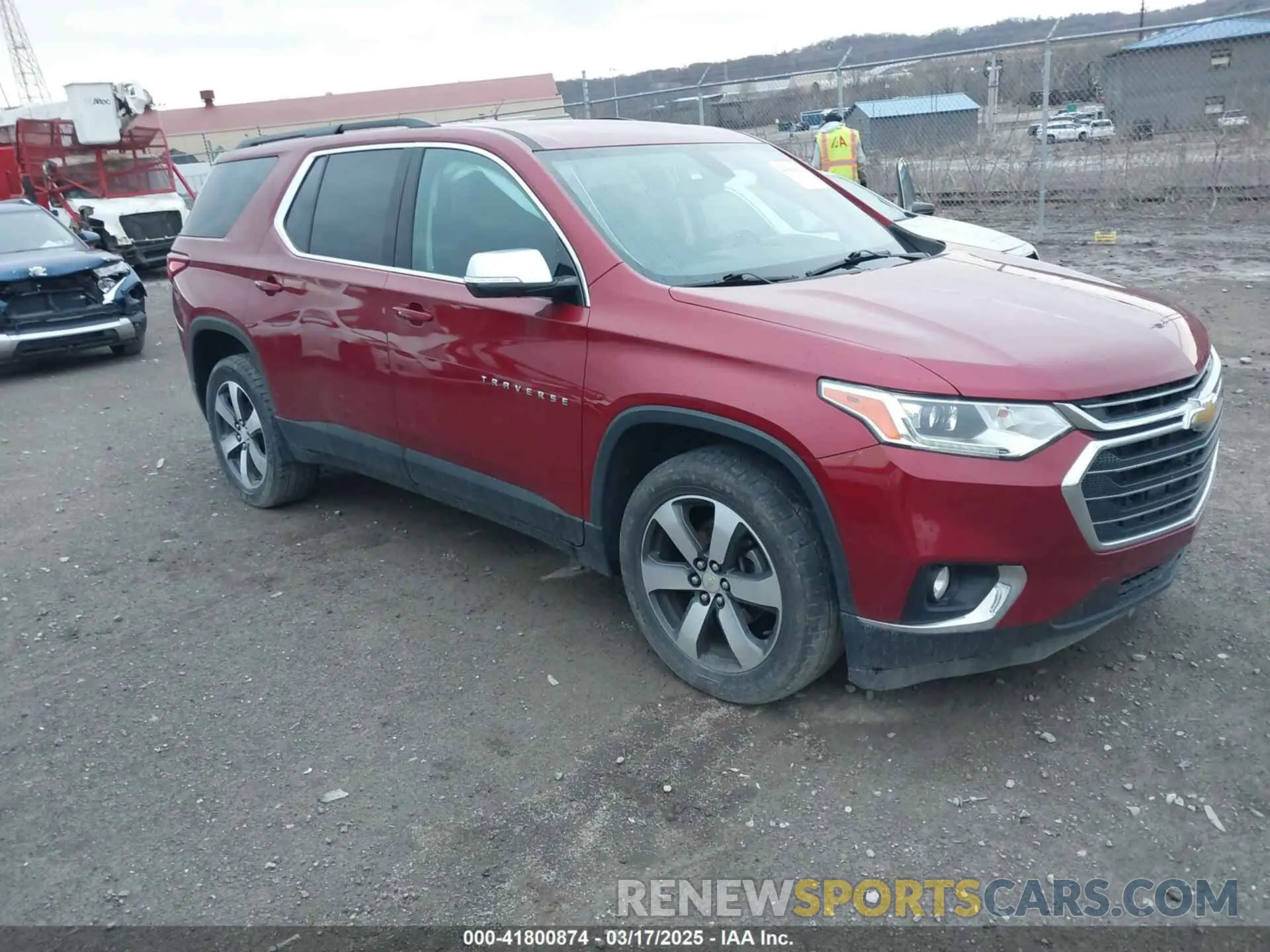 1 Photograph of a damaged car 1GNEVHKW1KJ164692 CHEVROLET TRAVERSE 2019
