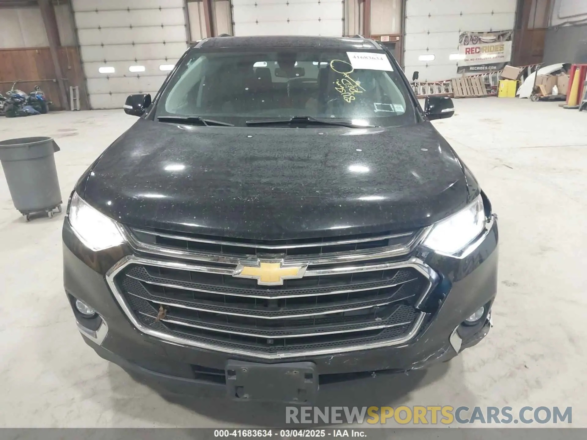 12 Photograph of a damaged car 1GNEVHKW1KJ290826 CHEVROLET TRAVERSE 2019