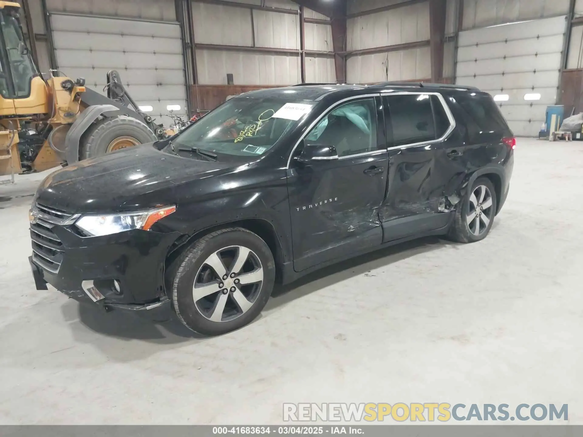 2 Photograph of a damaged car 1GNEVHKW1KJ290826 CHEVROLET TRAVERSE 2019