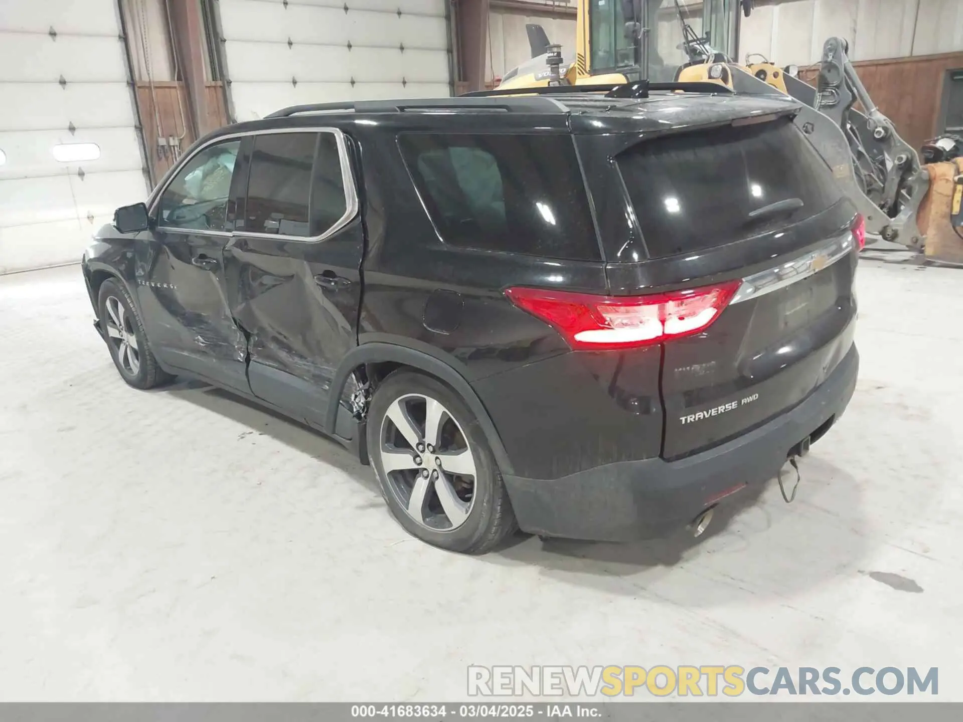 3 Photograph of a damaged car 1GNEVHKW1KJ290826 CHEVROLET TRAVERSE 2019