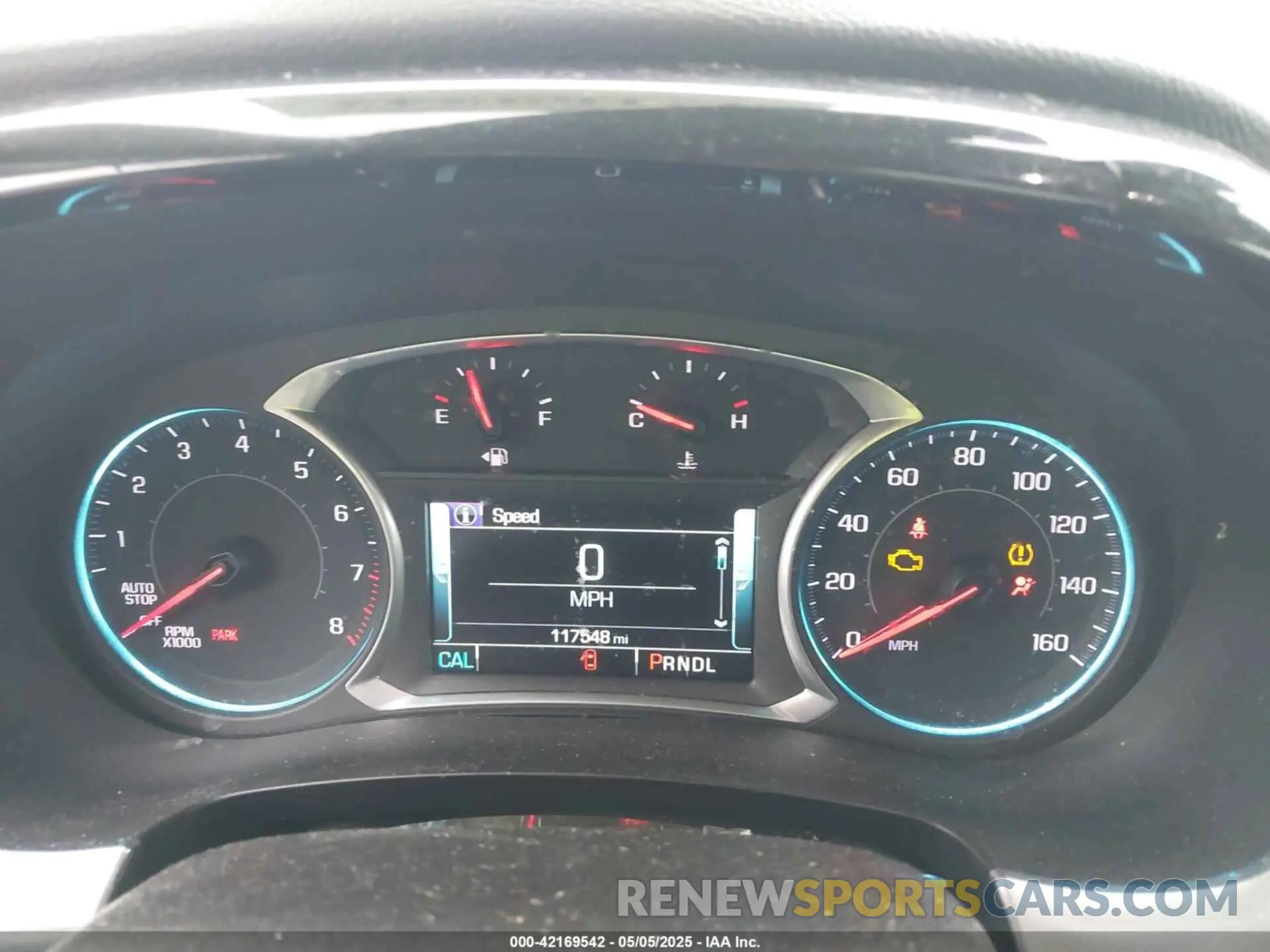 7 Photograph of a damaged car 1GNEVHKW2KJ141731 CHEVROLET TRAVERSE 2019