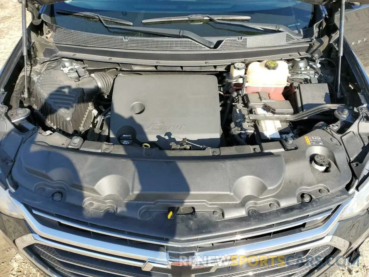 13 Photograph of a damaged car 1GNEVHKW2KJ170954 CHEVROLET TRAVERSE 2019