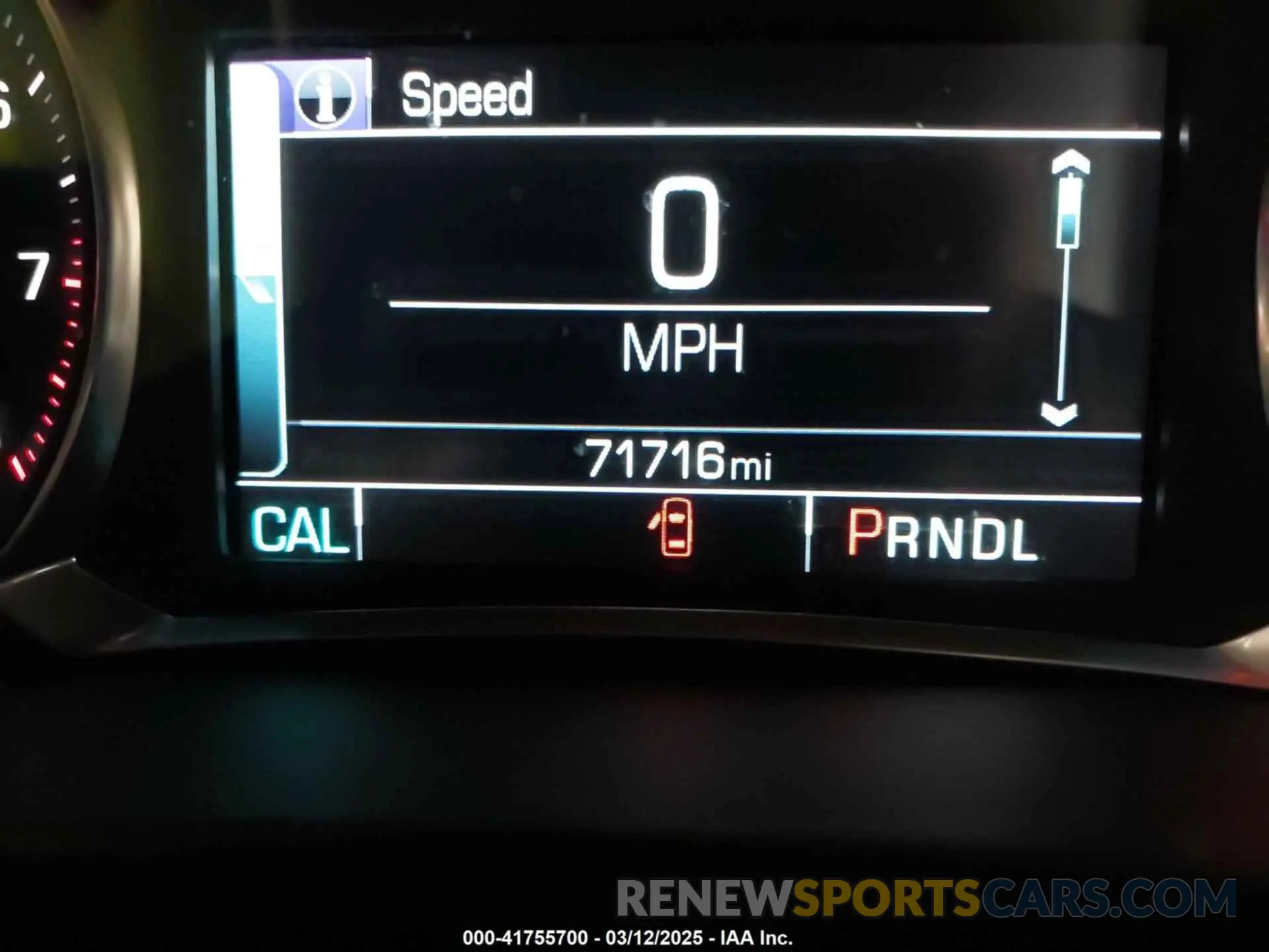 16 Photograph of a damaged car 1GNEVHKW2KJ223099 CHEVROLET TRAVERSE 2019