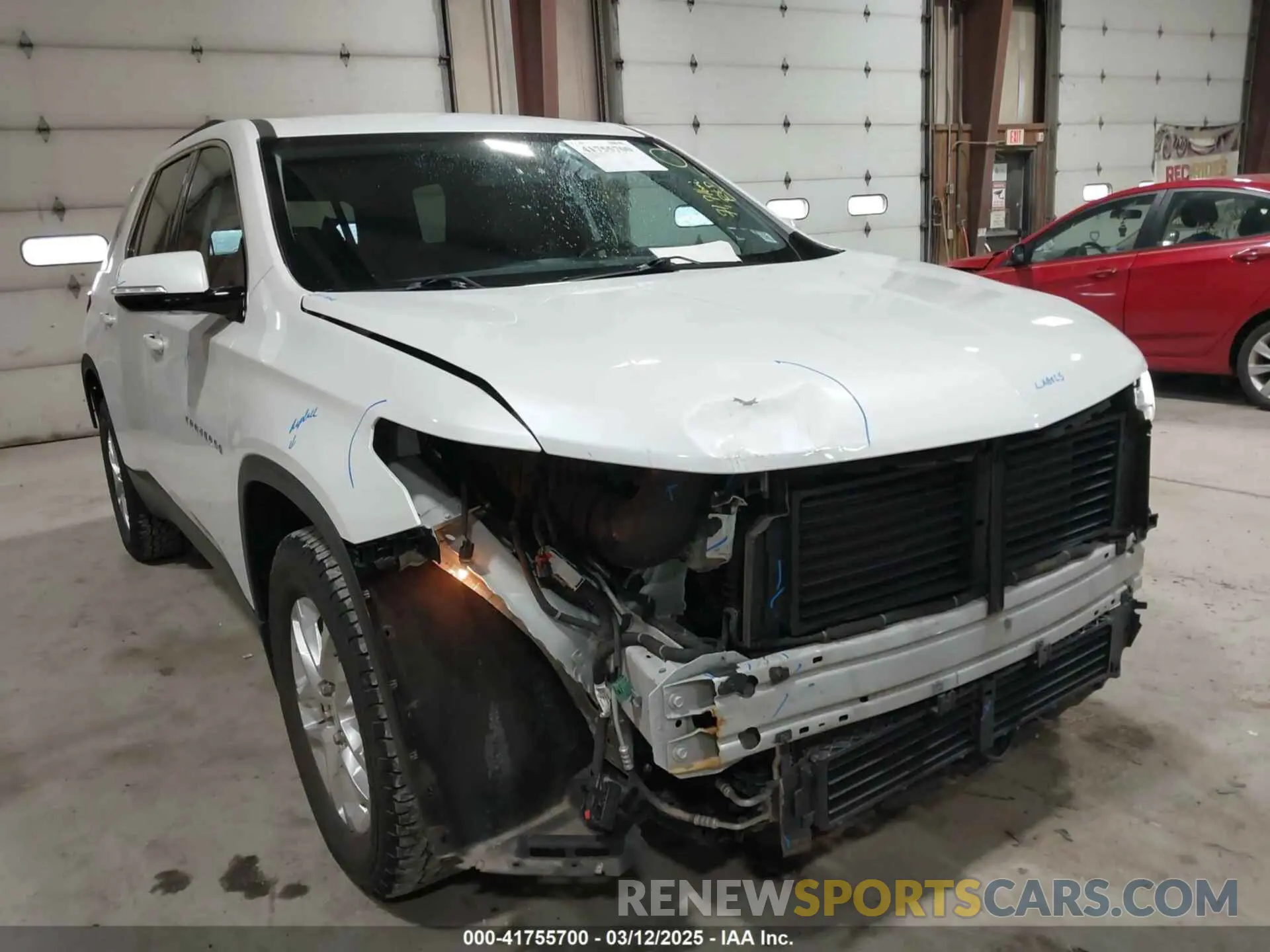 6 Photograph of a damaged car 1GNEVHKW2KJ223099 CHEVROLET TRAVERSE 2019