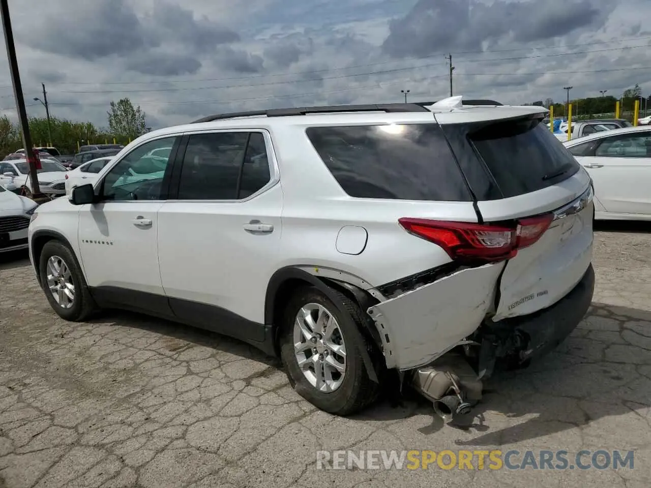 2 Photograph of a damaged car 1GNEVHKW2KJ287725 CHEVROLET TRAVERSE 2019