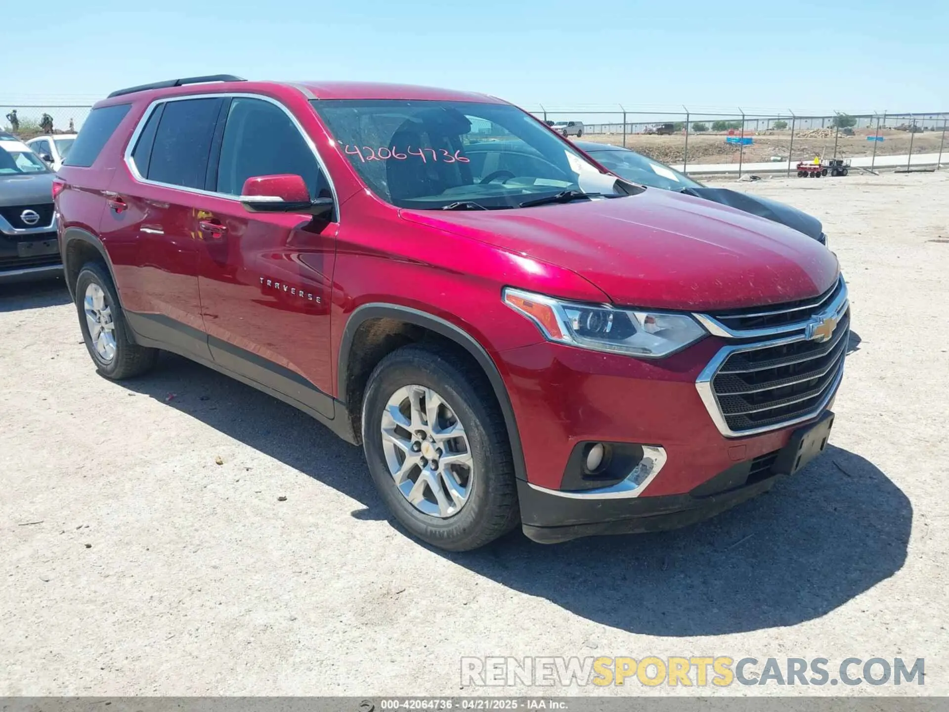 1 Photograph of a damaged car 1GNEVHKW3KJ159672 CHEVROLET TRAVERSE 2019