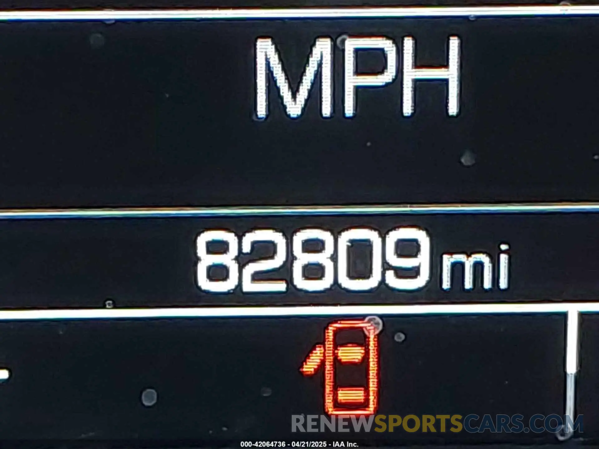 15 Photograph of a damaged car 1GNEVHKW3KJ159672 CHEVROLET TRAVERSE 2019