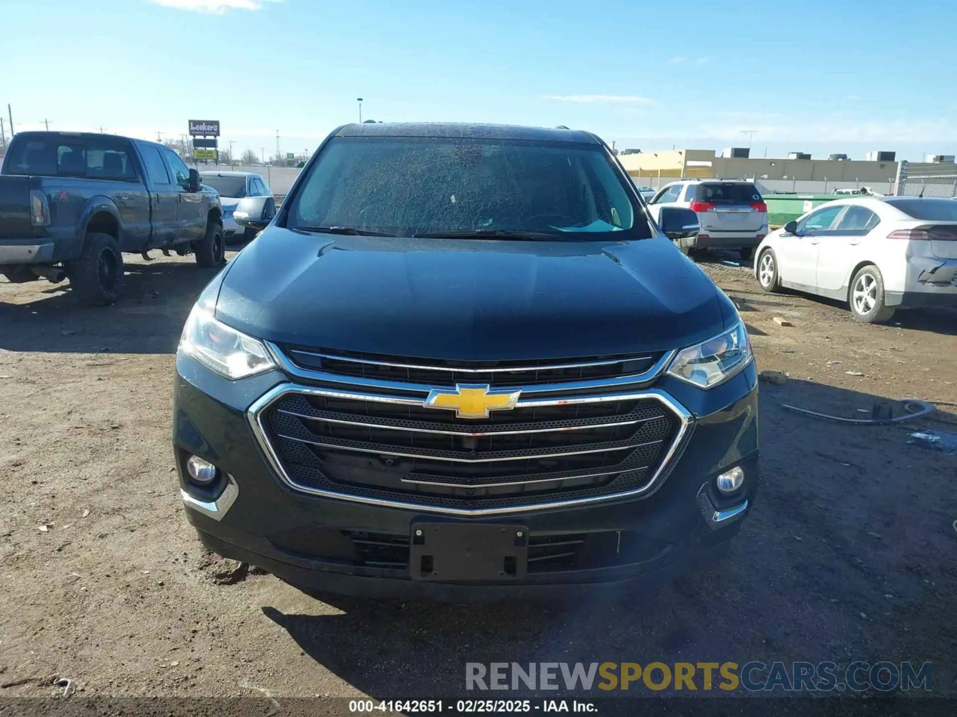13 Photograph of a damaged car 1GNEVHKW3KJ185754 CHEVROLET TRAVERSE 2019