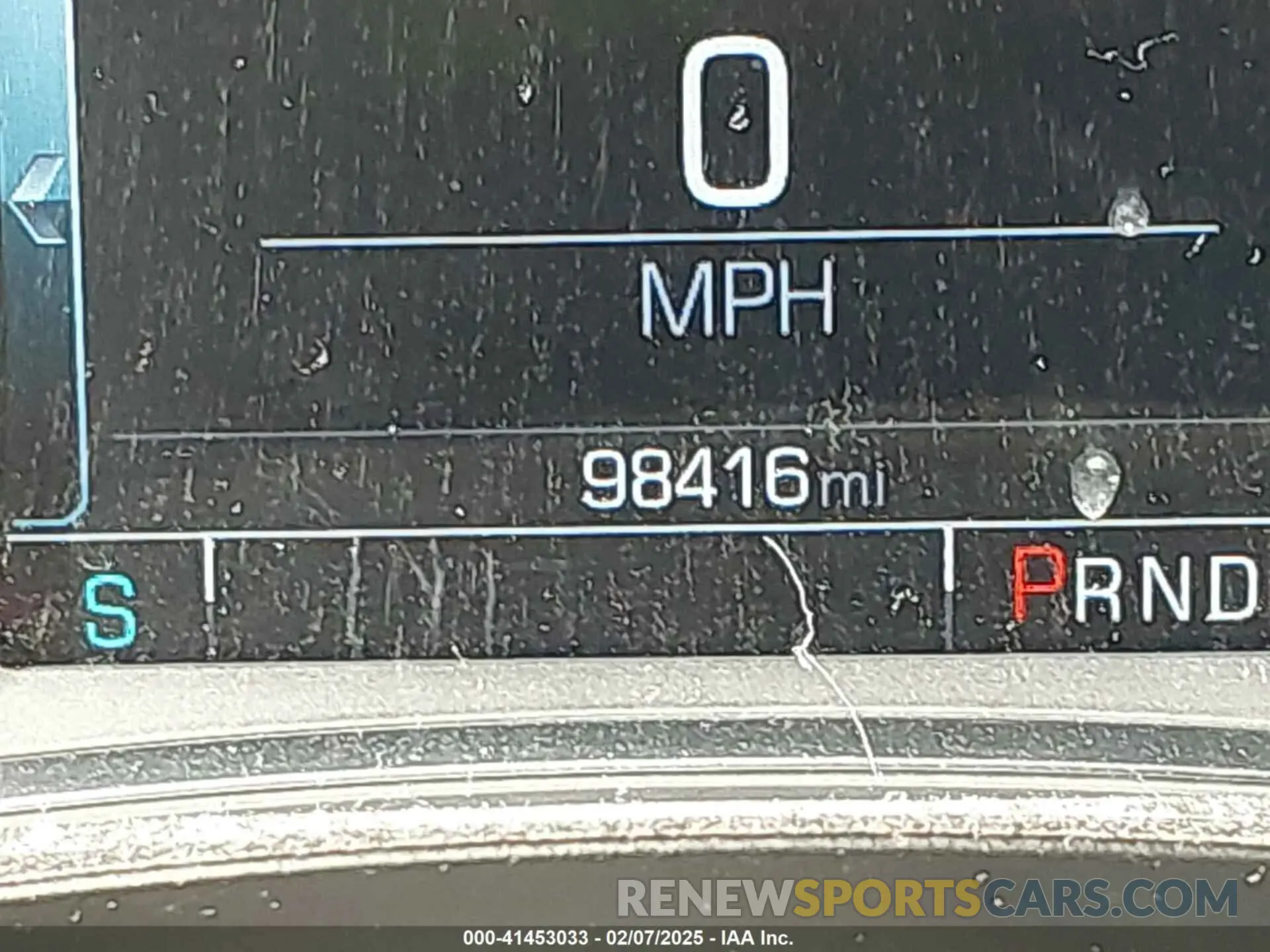 15 Photograph of a damaged car 1GNEVHKW3KJ230210 CHEVROLET TRAVERSE 2019