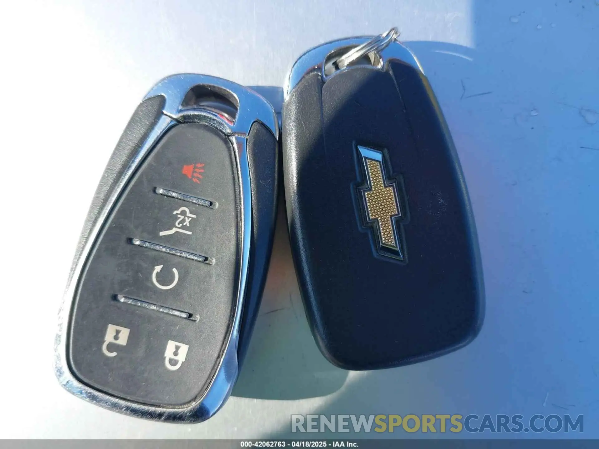 11 Photograph of a damaged car 1GNEVHKW4KJ138829 CHEVROLET TRAVERSE 2019