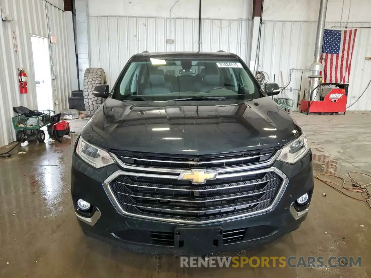5 Photograph of a damaged car 1GNEVHKW5KJ129511 CHEVROLET TRAVERSE 2019