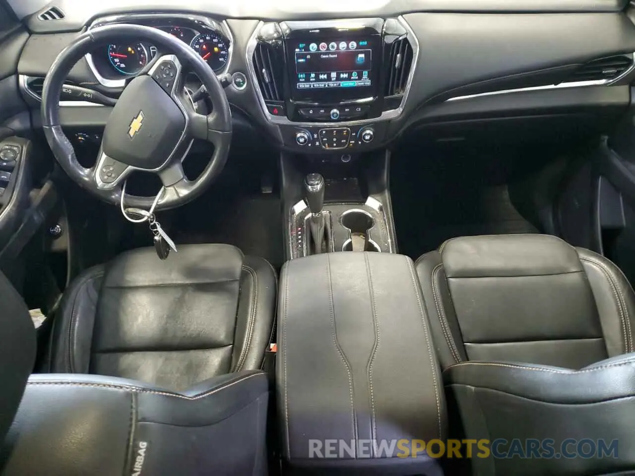 8 Photograph of a damaged car 1GNEVHKW5KJ129511 CHEVROLET TRAVERSE 2019